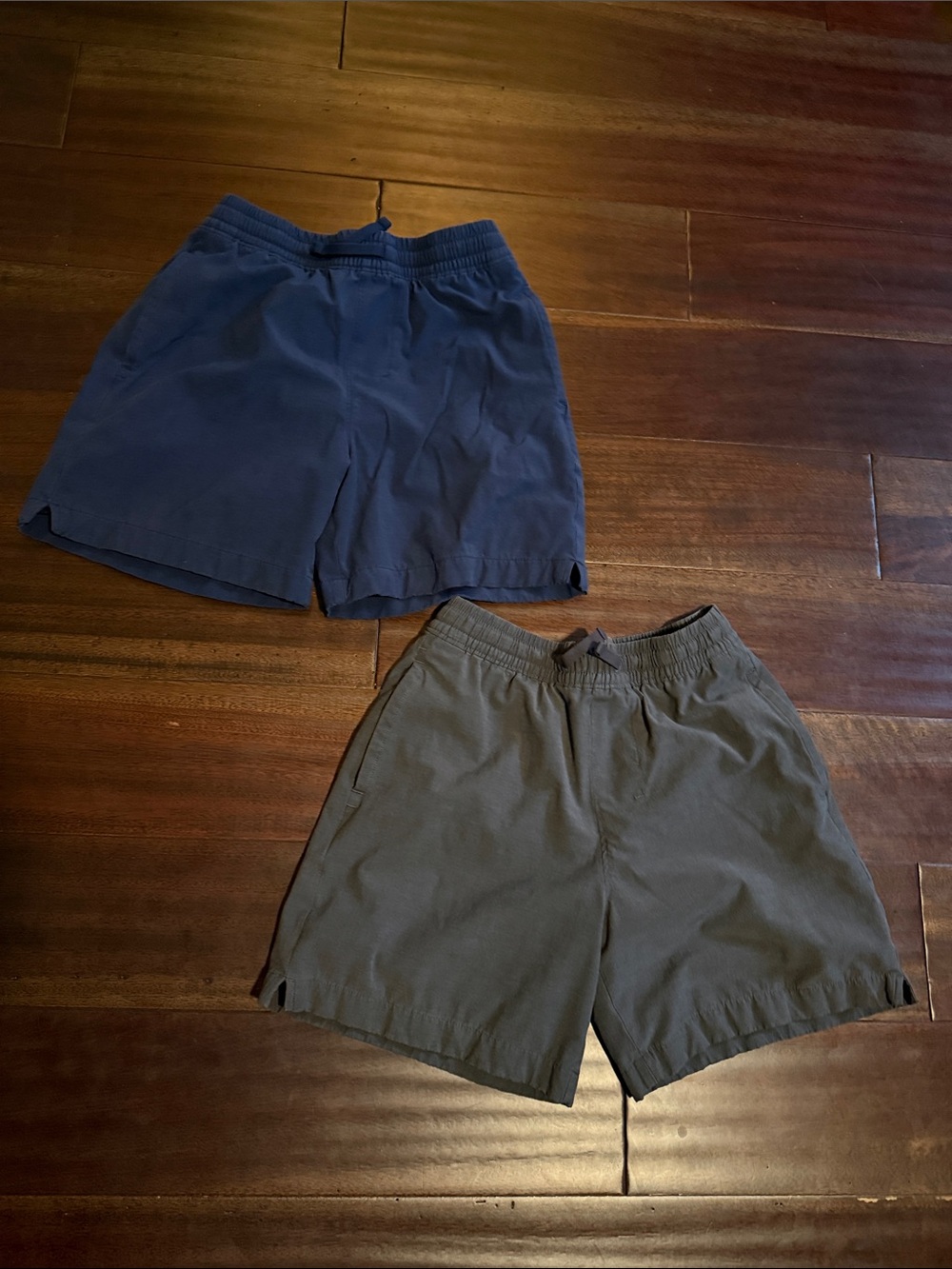 ABERCROMBIE KIDS Two Pairs Elastic-Waist Hybrid Shorts - Navy and Gray Sz. 11/12